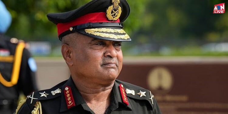 Army Chief: एक महीने बढ़ा सेना प्रमुख जनरल मनोज पांडे का कार्यकाल, अब 30 जून को होंगे रिटायर