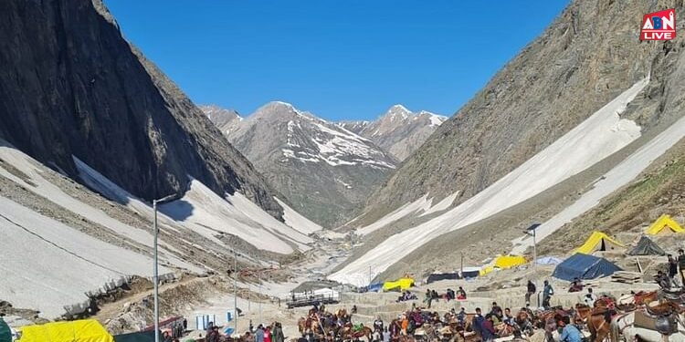 Amarnath Yatra: अब तक ढाई लाख से अधिक श्रद्धालु पहुंचे बाबा के दरबार, दर्शन कर लौटने वालों पर कैलाशपति की कृपा