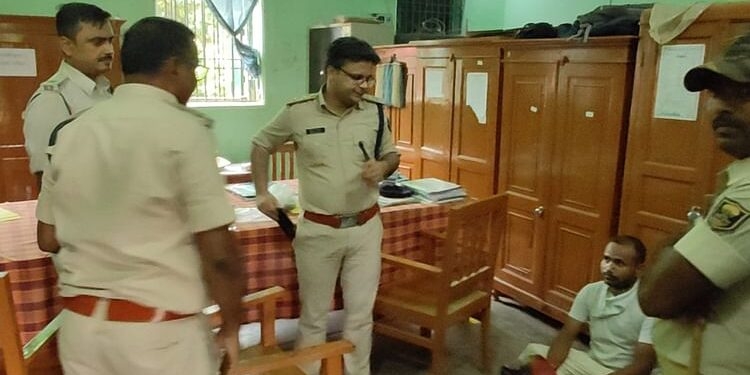 Bihar Police : सिपाही भर्ती परीक्षा में अब 50-50 हजार की डील; सेंटर में पहुंच गए खिलाड़ी, मगर मौके पर हुआ खेल