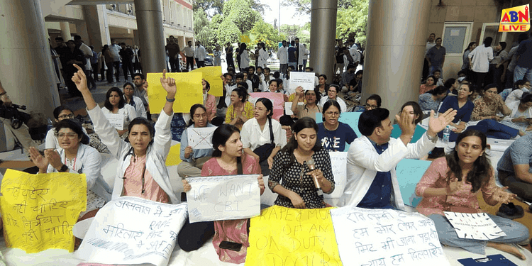 Delhi Doctor Strike : बड़ा प्रदर्शन करने की तैयारी में डॉक्टर, आपातकालीन बैठक की; आज इंडिया गेट पर कैंडल मार्च