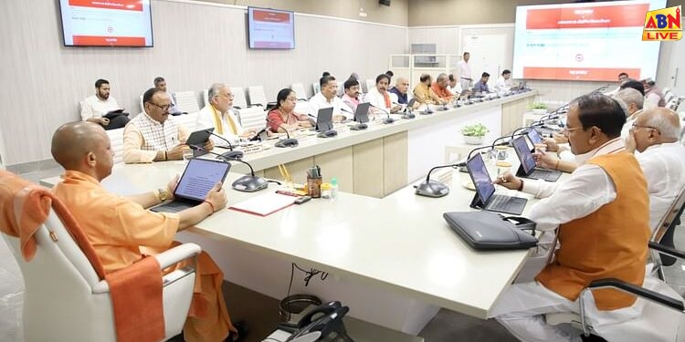 Digital Media Policy UP : सोशल मीडिया पर आपत्तिजनक पोस्ट की तो उम्रकैद तक की सजा, डिजिटल मीडिया नीति मंजूर