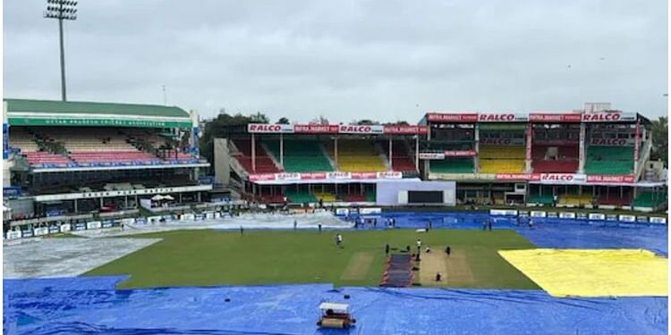 IND vs BAN 2nd Test Live: मैदान गीला होने की वजह से टॉस में देरी, साढ़े नौ बजे अंपायर करेंगे निरीक्षण