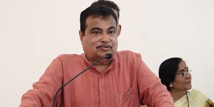 Nitin Gadkari: 'चौथी बार सरकार बनने की गारंटी नहीं, लेकिन...', नितिन गडकरी ने रामदास अठावले पर कसा तंज