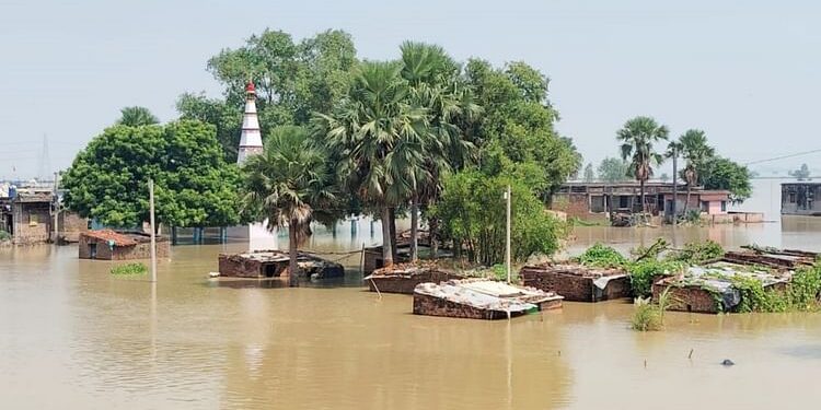 पानी ने मचाई तबाही: नेपाल में बारिश से बिहार में और विकराल होगी बाढ़; 13.5 लाख लोग प्रभावित