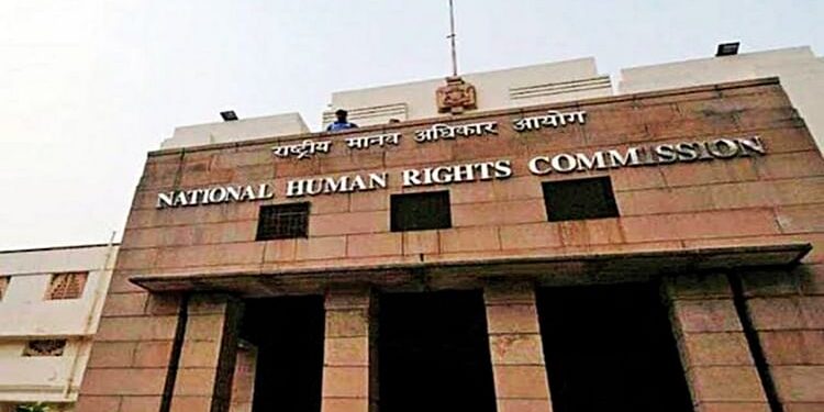 Bihar Police: वाहन जांच के दौरान बिहार पुलिस के सिपाही ने डंडे से फोड़ी वकील की एक आंख; NHRC ने लगाया जुर्माना