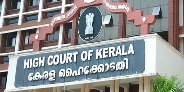 Kerala: 'मलयालम फिल्म उद्योग में ड्रग्स-शराब के उपयोग की जांच करें', केरल हाईकोर्ट ने एसआईटी को दिया निर्देश