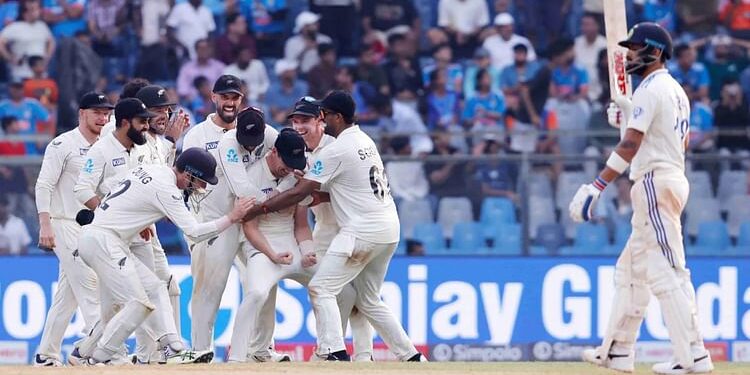 IND vs NZ Live Score: भारत का स्कोर चार विकेट पर 110 रन के पार, पंत-गिल क्रीज पर, न्यूजीलैंड से अब भी 100+ रन पीछे