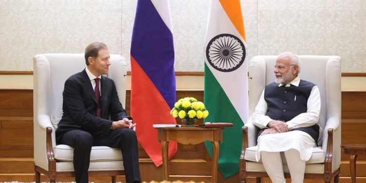 India-Russia: रूसी उप प्रधानमंत्री डेनिस मंटुरोव से मिले पीएम मोदी, व्यापार-ऊर्जा जैसे मुद्दों पर हुई चर्चा