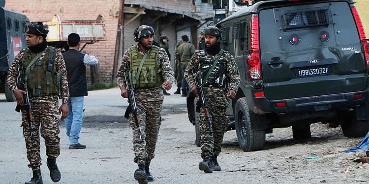 J&K Encounter: कुपवाड़ा के लोलाब जंगल में एक आतंकी ढेर, बांदीपोरा में भी मारा गया दशतगर्द; सर्च ऑपरेशन जारी