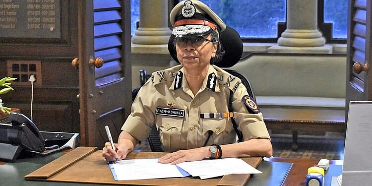 Maharashtra: महाराष्ट्र की DGP रश्मि शुक्ला के तत्काल तबादले का आदेश; राजनीतिक दलों की शिकायत के बाद कार्रवाई