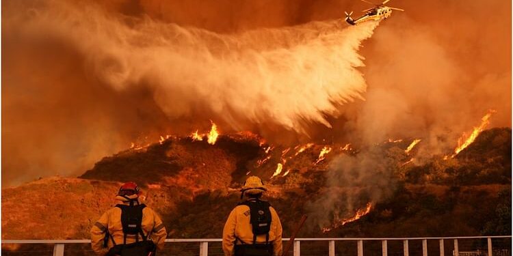 Los Angeles Wildfire: आग से निपटने के लिए 2.5 बिलियन डॉलर का राहत पैकेज, कैलिफोर्निया विधानमंडल ने दी मंजूरी