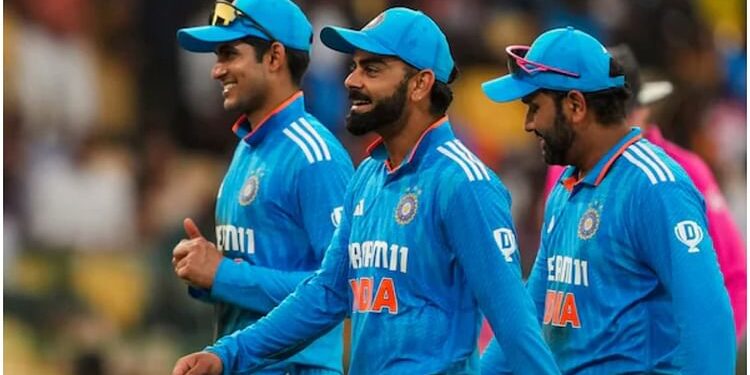 Team India: क्या पत्नियों को साथ ले जाने से रोककर सुधरेगी टीम? हर्षा भोगले ने BCCI से इस पर बैन लगाने को कहा