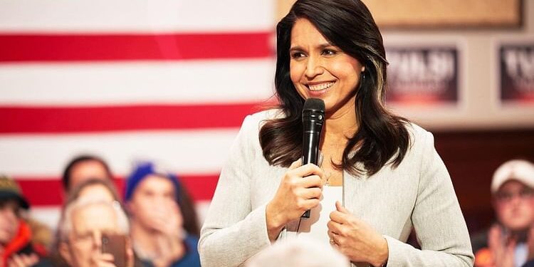 Tulsi Gabbard: हिंदू धर्म के खिलाफ धार्मिक कट्टरता बढ़ाने की साजिश, डेमोक्रेट्स पर बरसीं ट्रंप समर्थक भारतवंशी