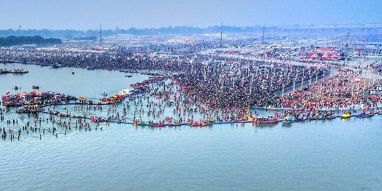 Mahakumbh 2025 : आज अमृत वसंत, पावन स्नान के लिए चहुंओर आस्था, उत्साह और उल्लास, पांच करोड़ लगाएंगे डुबकी