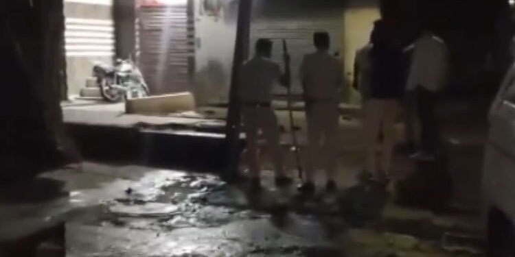 Delhi Double Murder: दिल्ली में दोहरा हत्याकांड, दो दोस्तों ने एक-दूसरे पर चाकू से किए वार, दोनों की मौत