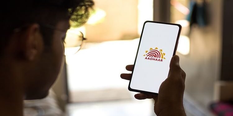 UIDAI: अब स्कूलों में होगा पांच वर्ष तक के बच्चों का आधार बायोमेट्रिक अपडेट; 7 करोड़+ बच्चे होंगे लाभान्वित