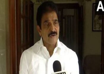 Air India: 'रनवे पर एक और विमान था, एअर इंडिया झूठ बोल रही', विमान की आपात लैंडिंग पर सांसद वेणुगोपाल का हमला