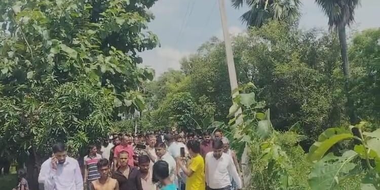 Bihar News : नीतीश कुमार सरकार के कद्दावर मंत्री श्रवण कुमार पर हमला, दौड़कर भागते हुए बचाई जान; वजह भी जानें