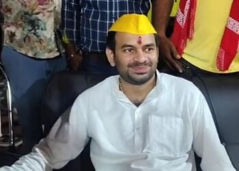 Bihar: 'पांच लोगों ने भाजपा-आरएसएस से पैसे लेकर बर्बाद की मेरी जिंदगी', तेज प्रताप यादव ने लगाया बड़ा आरोप