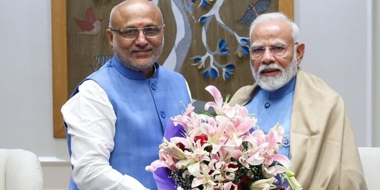 CP Radhakrishnan: PM मोदी ने उपराष्ट्रपति पद के उम्मीदवार राधाकृष्णन को दी बधाई, कहा- सेवा और सादगी उनकी पहचान