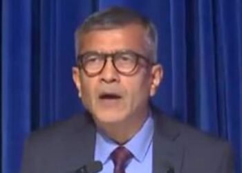 Defence: एचएएल अगले महीने सौंपेगी दो तेजस मार्क-1ए, रक्षा सचिव बोले- जल्द ही 97 विमानों की खरीद का होगा अनुबंध