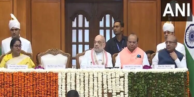 Delhi: दो दिवसीय अखिल भारतीय स्पीकर सम्मेलन में शामिल हुए अमित शाह; किरेन रिजिजू, सीएम रेखा समेत कई नेता मौजूद