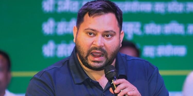FIR On Tejashwi: तेजस्वी के खिलाफ महाराष्ट्र में प्राथमिकी, पीएम मोदी पर 'विवादित' सोशल मीडिया पोस्ट का मामला