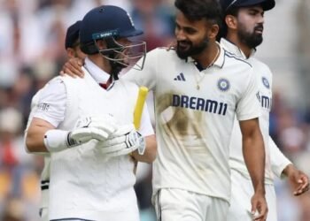 IND vs ENG: आखिरी टेस्ट में हार से बौखलाया इंग्लैंड, आकाश दीप पर प्रतिबंध लगाने की मांग, वजह जानकर चौंक जाएंगे