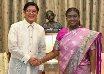 India Philippines Ties: राष्ट्रपति मुर्मू ने किया मार्कोस का स्वागत; कहा- भारत और फिलीपींस के बीच गहरा रिश्ता