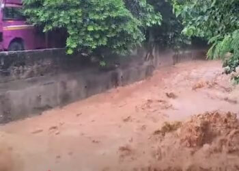 Jammu Kashmir Weather Live: 18 ट्रेनें रद्द, वैष्णो देवी यात्रा मार्ग पर भूस्खलन, डोडा में बादल फटने से तबाही