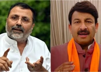 Jharkhand: भाजपा सांसद निशिकांत और मनोज के खिलाफ FIR, बाबा बैद्यनाथ मंदिर के गर्भगृह में जबरन प्रवेश का मामला