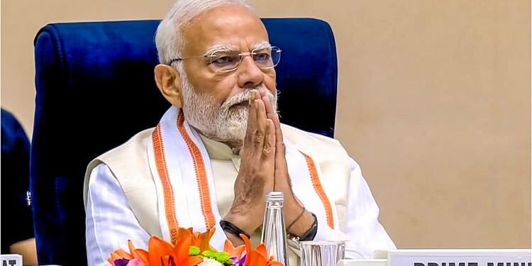 PM Modi Varanasi Visit: पीएम मोदी आज काशी में, तीन घंटे रहेंगे, देंगे 2200 करोड़ की सौगात; जानें खास