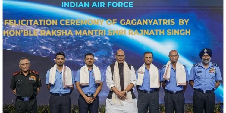 Rajnath Singh: 'हनुमान जी का भक्त आसमान की ऊंचाइयों को छूकर लौटा है', शुभांशु शुक्ला के लिए बोले राजनाथ सिंह