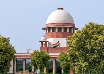 SC: राष्ट्रपति और राज्यपालों के लिए समय सीमा तय करने पर केंद्र की चेतावनी- इससे सांविधानिक अराजकता पैदा होगी
