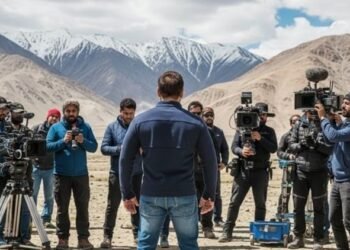 Salman Khan: सलमान खान ने लद्दाख में शुरू की 'बैटल ऑफ गलवान' की शूटिंग, BTS तस्वीर वायरल
