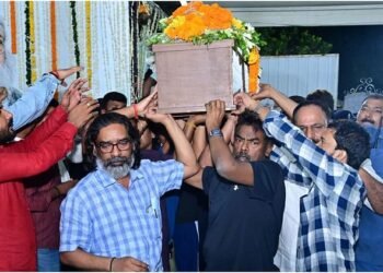 Shibu Soren: 'सबसे कठिन दौर से गुजर रहा हूं, झारखंड की आत्मा का स्तंभ चला गया', शिबू सोरेन के निधन पर CM हेमंत