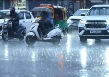 Weather Alert: हिमाचल प्रदेश से केरल तक भारी बारिश; किन्नौर और चंबा में पांच लोगों की मौत, जानें सबकुछ