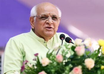 गुजरात की ब्यूरोक्रेसी में बड़ा फेरबदल: 85 IPS और 31 SPS अधिकारियों का हुआ तबादला, 25 जिलों के SP भी बदले गए