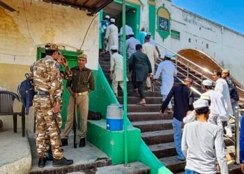 संभल में अलर्ट: न्यायिक आयोग की जांच रिपोर्ट आने के बाद सतर्कता, जामा मस्जिद समेत कई इलाकों में कड़ी सुरक्षा