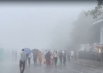 हिमाचल: कई जिलों में कल भारी बारिश का अलर्ट, ऊना-बिलासपुर-कुल्लू-हमीरपुर में बंद रहेंगे सभी स्कूल-कॉलेज