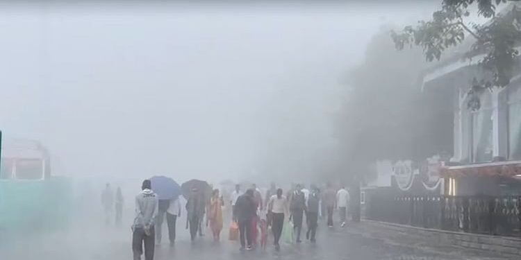 हिमाचल: कई जिलों में कल भारी बारिश का अलर्ट, ऊना-बिलासपुर-कुल्लू-हमीरपुर में बंद रहेंगे सभी स्कूल-कॉलेज