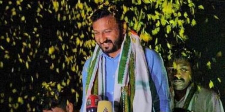 'होटल में आने के लिए कहा': दबाव के बाद राहुल ने छोड़ा यूथ कांग्रेस अध्यक्ष पद; अभिनेत्री रिनी के दावे पर बवाल