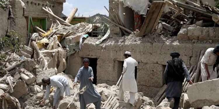Afghanistan Earthquake: अफगानिस्तान में भूकंप से मरने वालों का आंकड़ा 1400 के पार, 3000 घायल; बचाव अभियान जारी