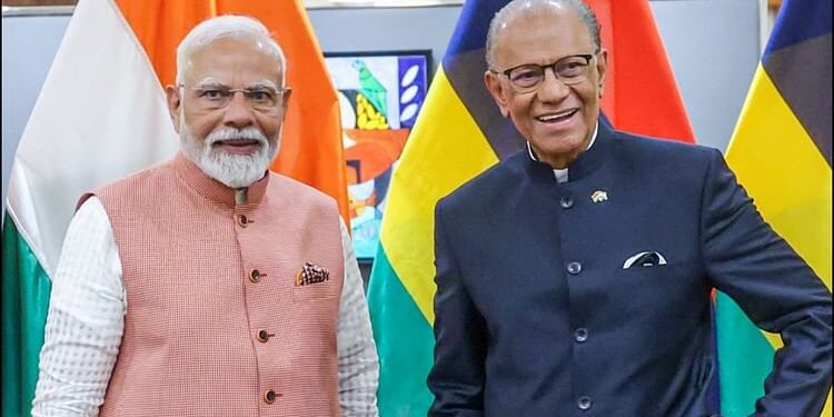 Ayodhya: आज राम दरबार में हाजिरी लगाएंगे मॉरीशस के प्रधानमंत्री, मंदिर परिसर में शिव का जलाभिषेक भी करेंगे