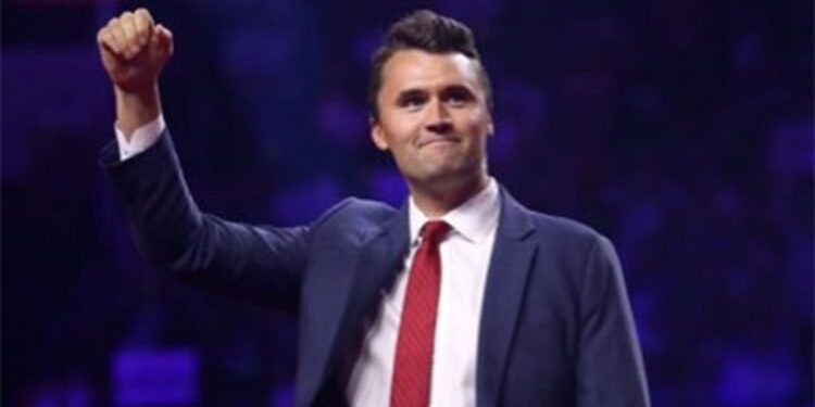 Charlie Kirk: चार्ली किर्क की हत्या की जांच तेज, यूटा गर्वनर बोले- हिरासत में सहयोग नहीं कर रहा हत्यारा