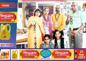 लखनऊ जंक्शन पर स्वच्छता जागरूकता कार्यक्रम, डीआरएम ने किया निरीक्षण