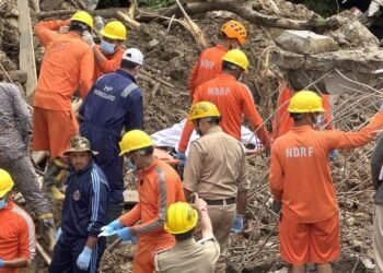 Himachal Weather : कुल्लू और चंबा में पांच शव बरामद, किन्नौर में बाढ़ से भारी नुकसान, पूह में बन गई झील; जानें