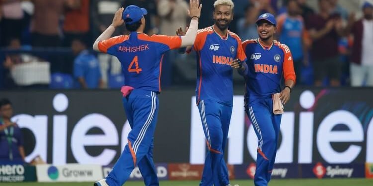 IND vs OMN: ओमान पर जीत के लिए भारत को करनी पड़ी मेहनत, गेंदबाजी-बल्लेबाजी की खामियां उजागर; SKY ने चौंकाया