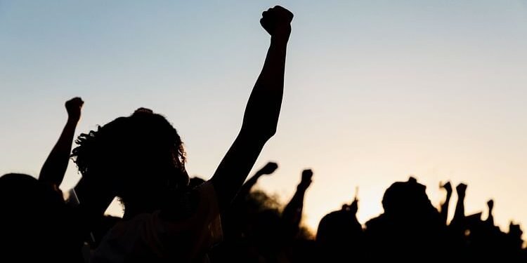 Nepal: भ्रष्टाचार और सोशल मीडिया प्लेटफॉर्म पर रोक के खिलाफ नेपाल में बवाल; संसद भवन में घुसे प्रदर्शनकारी