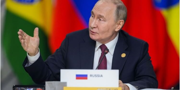 Russia-US Tension: ट्रंप पर भड़के राष्ट्रपति पुतिन, कहा- भारत-चीन पर उपनिवेश काल जैसी दबाव की नीति नहीं चलेगी